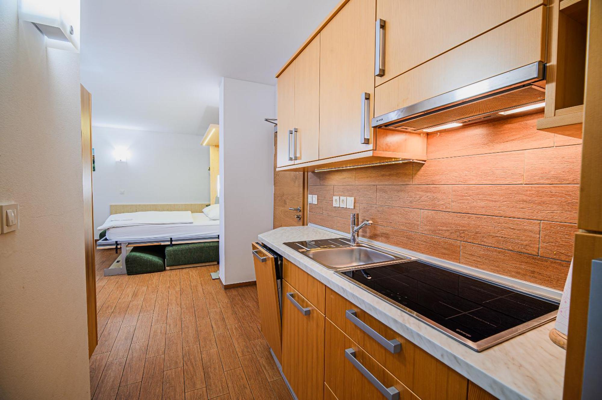 Apartments Maleric With Indoor Pool And Wellness Dragatuš الغرفة الصورة
