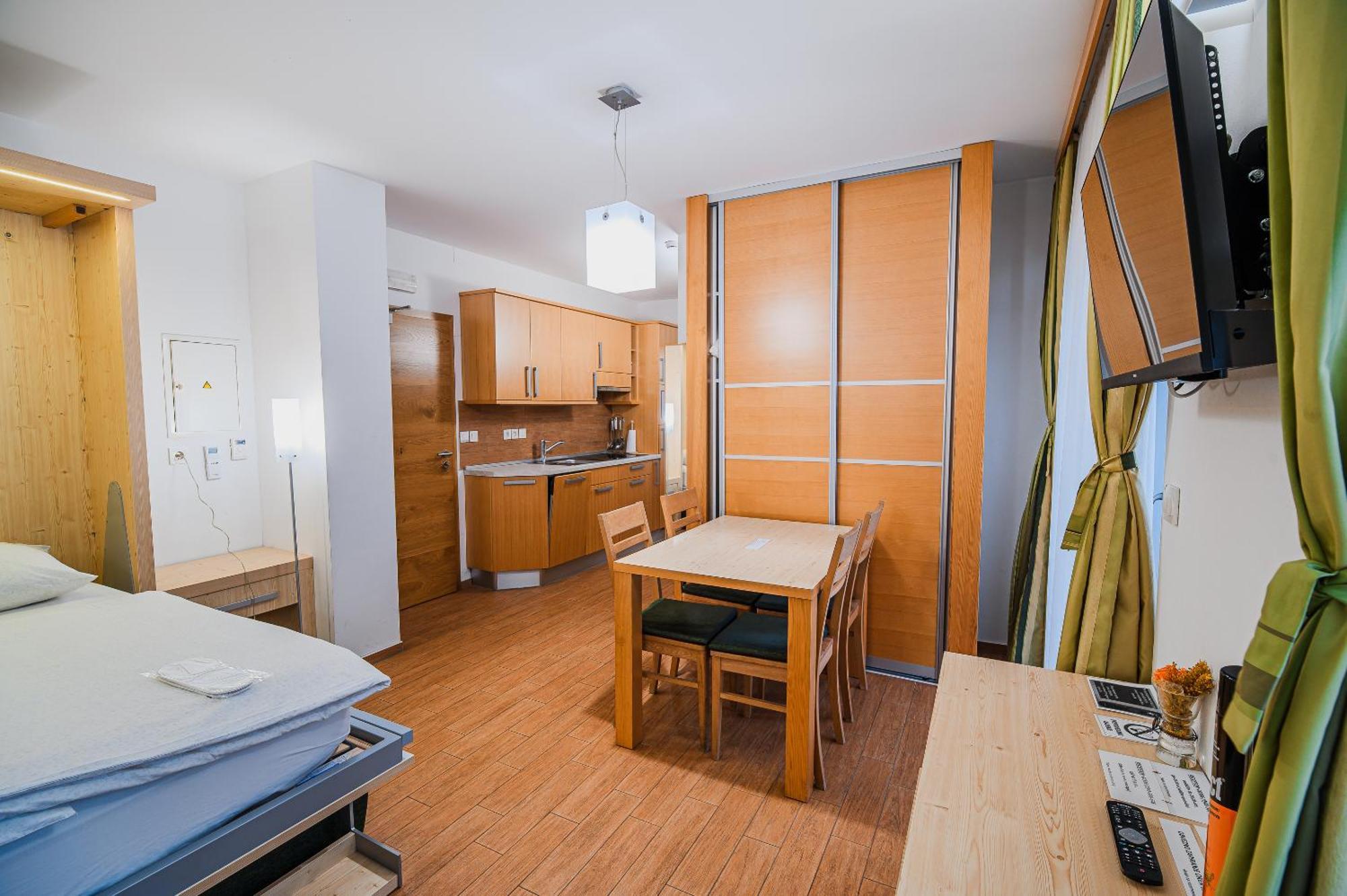 Apartments Maleric With Indoor Pool And Wellness Dragatuš الغرفة الصورة