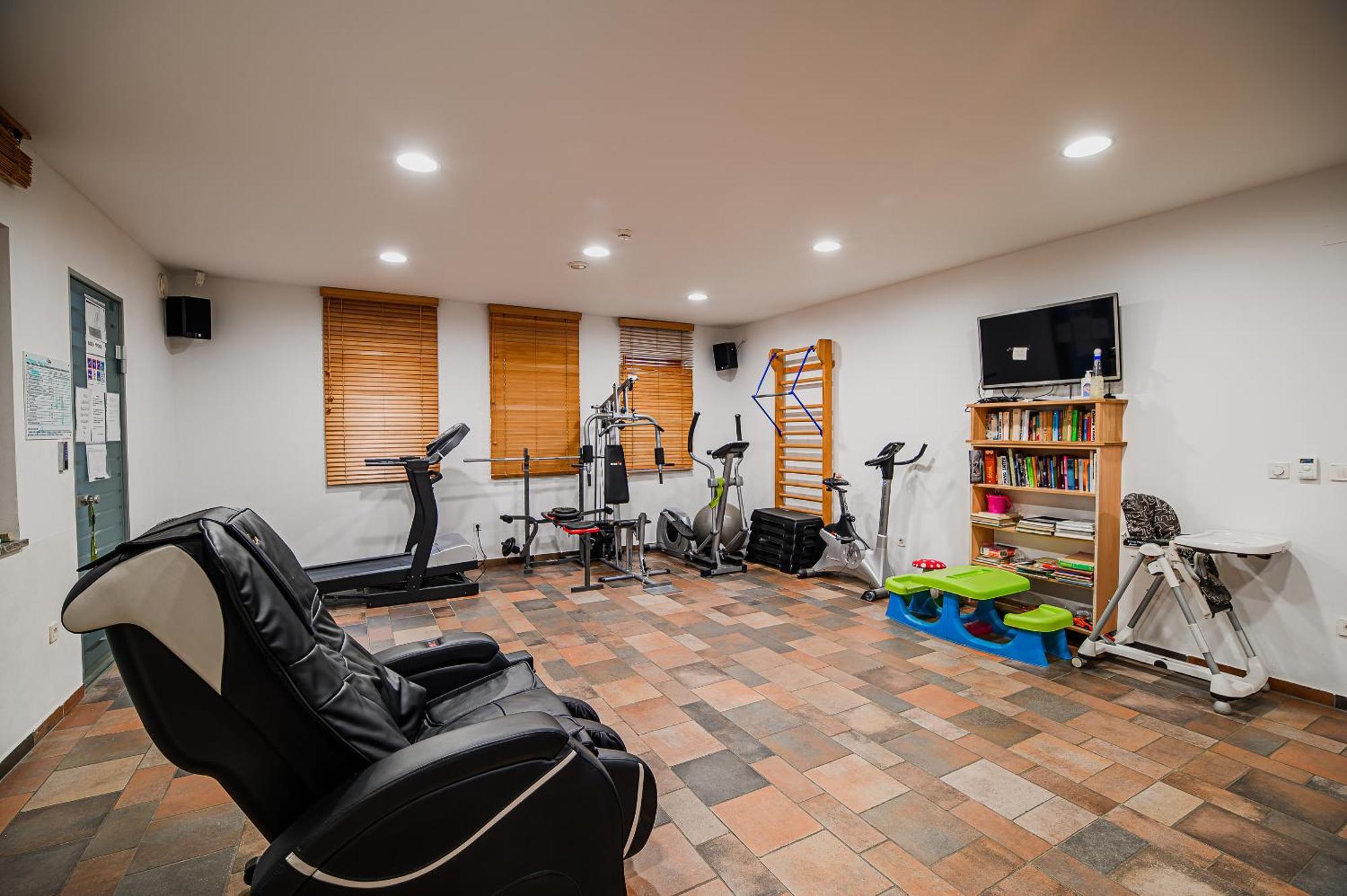Apartments Maleric With Indoor Pool And Wellness Dragatuš المظهر الخارجي الصورة