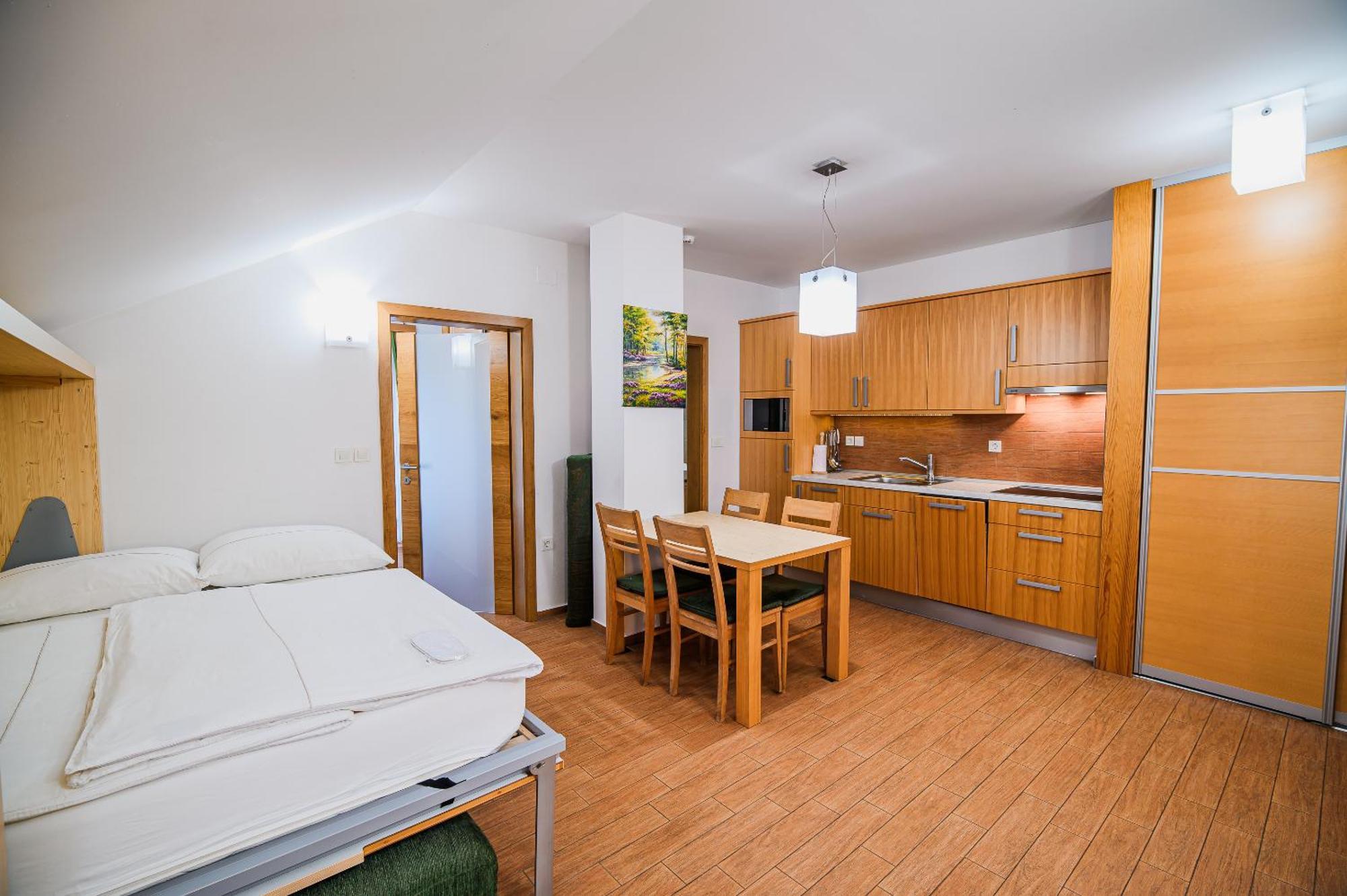 Apartments Maleric With Indoor Pool And Wellness Dragatuš الغرفة الصورة