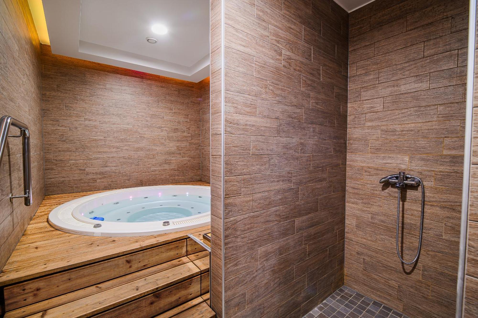 Apartments Maleric With Indoor Pool And Wellness Dragatuš المظهر الخارجي الصورة