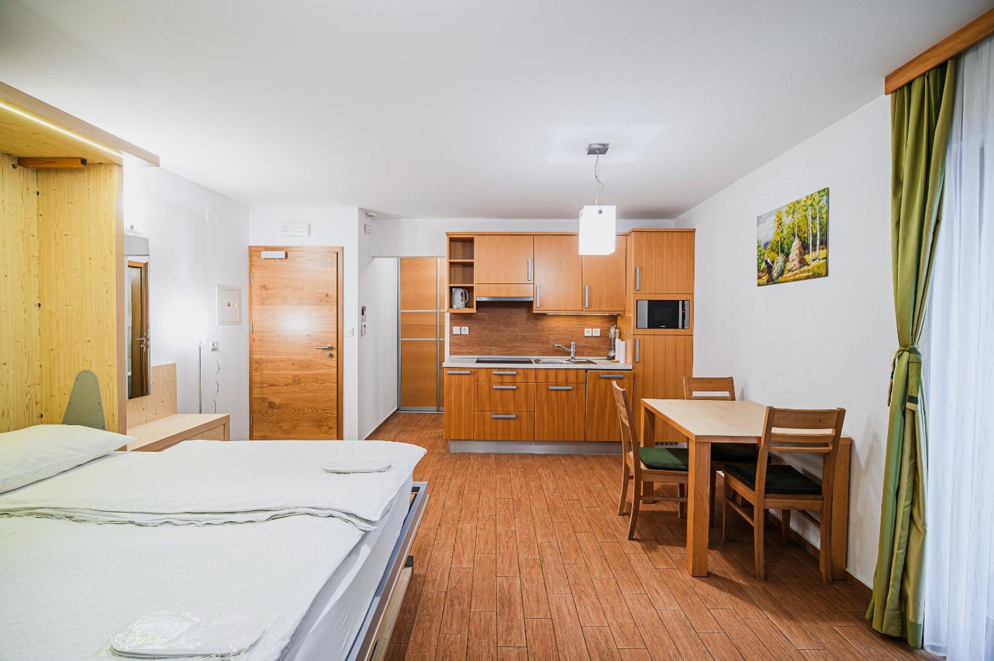 Apartments Maleric With Indoor Pool And Wellness Dragatuš الغرفة الصورة